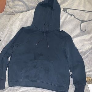 Lululemon sweatshirt